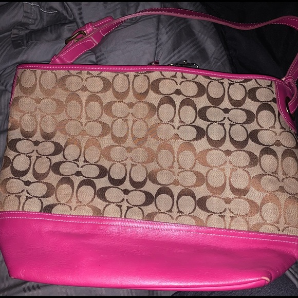 Coach hand bag great condition - Picture 3 of 3